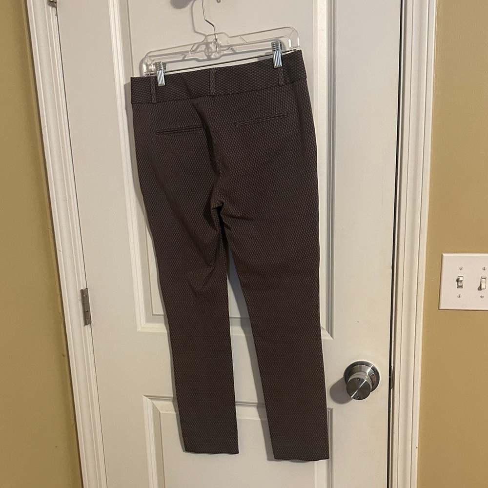 LOFT Brown Patterned Pants - Picture 2 of 3